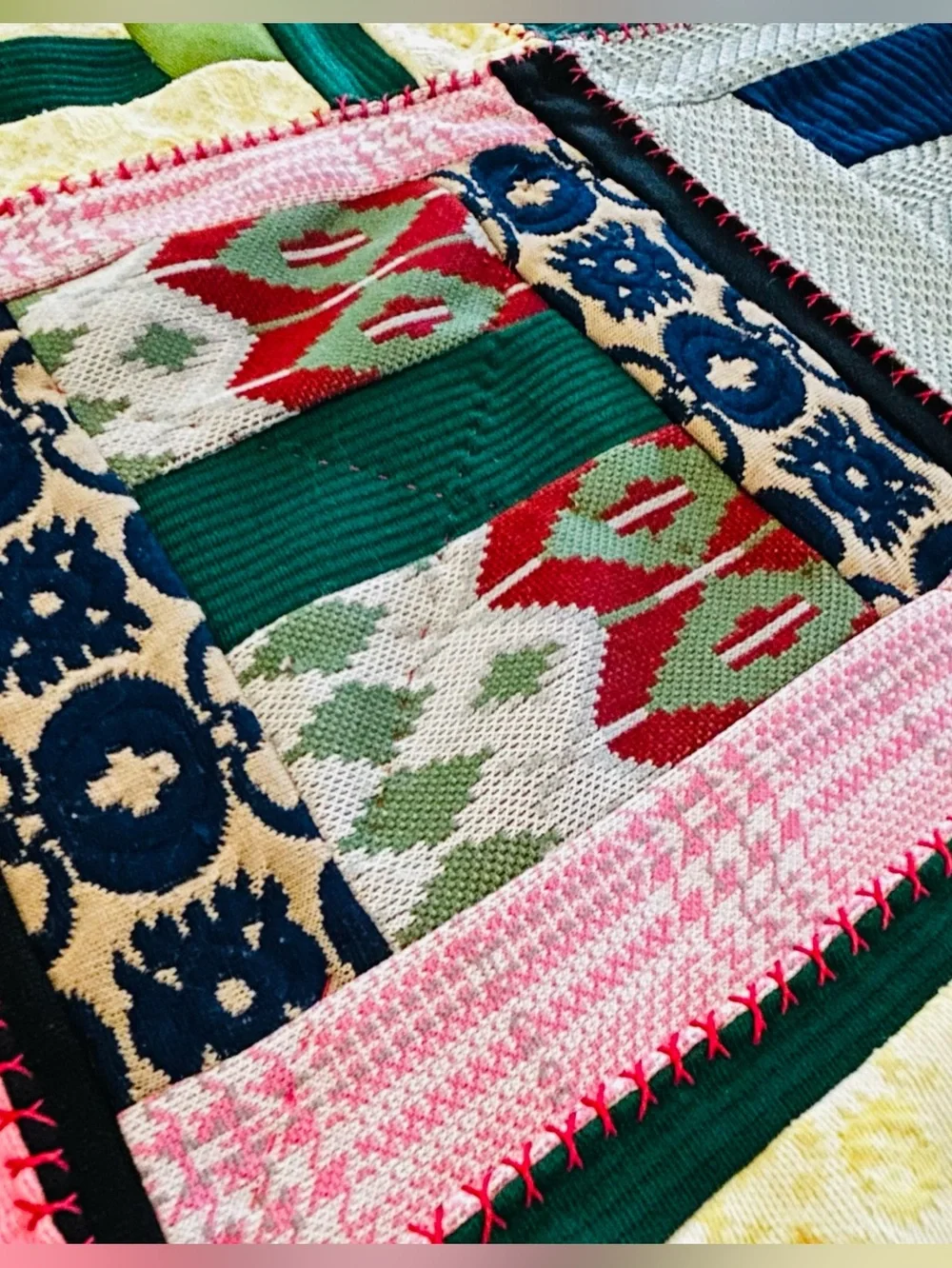 Vintage Log Cabin Quilt 75 x 90 Hand Quilted Cottagecore Prairie Rustic